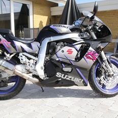 Suzuki gsxr 750
