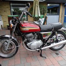 Yamaha TX 750