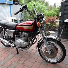 Yamaha TX 750