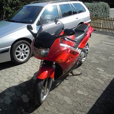 Honda VFR 750F 