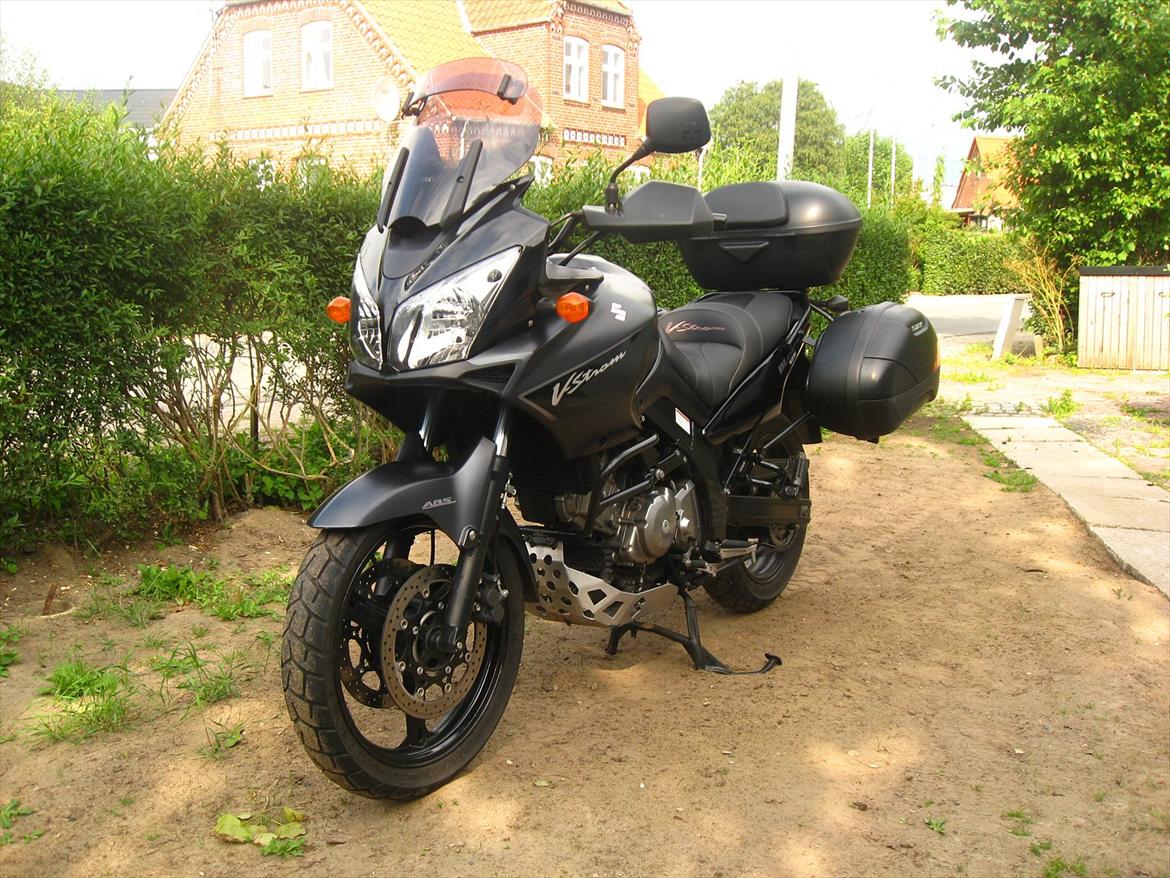 Suzuki DL 650A Black Rhino billede 1