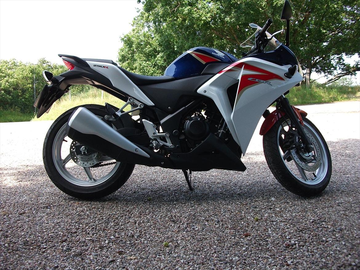 Honda cbr 250 ra