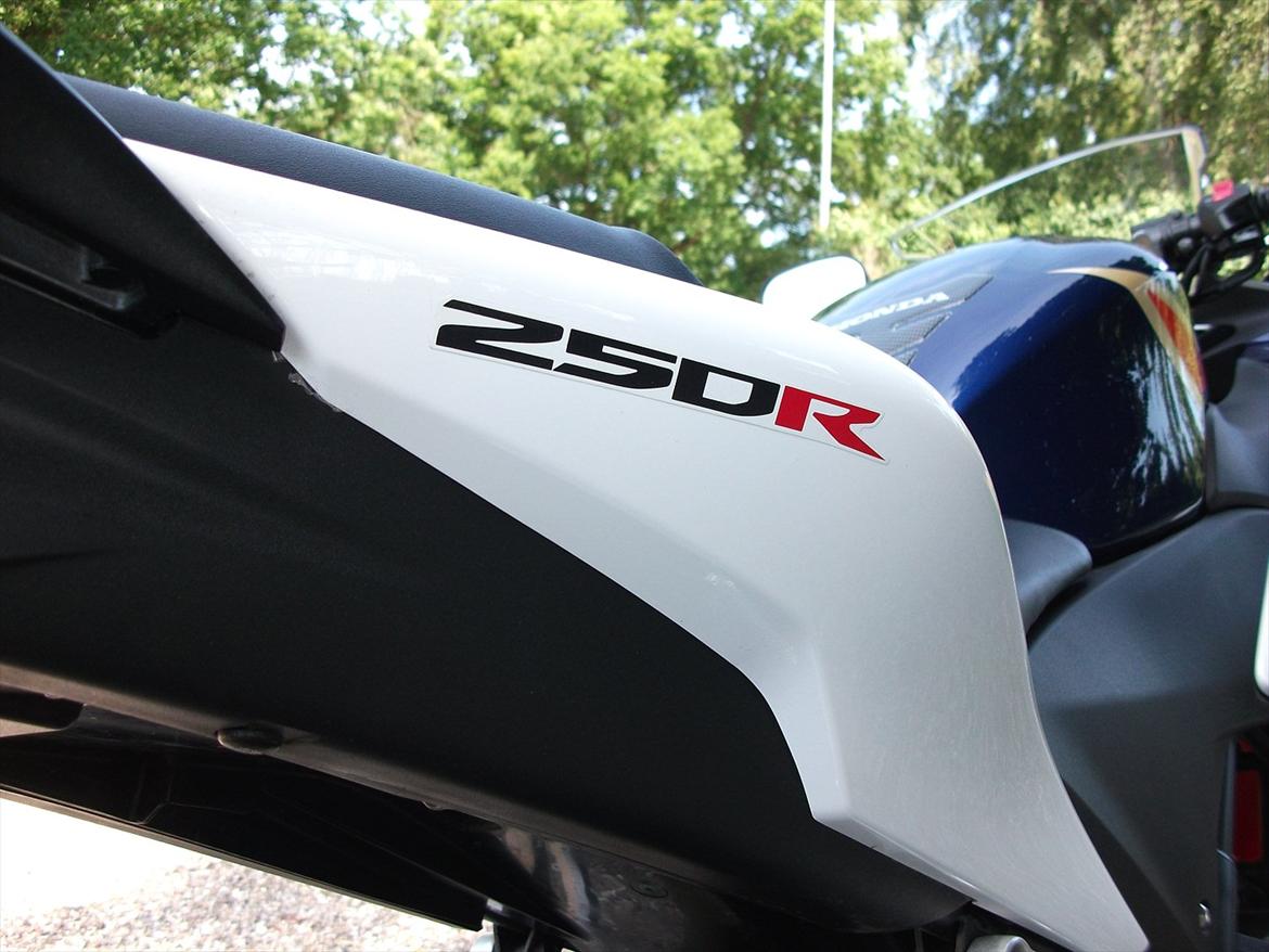 Honda CBR 250 RA (SOLGT!) billede 6