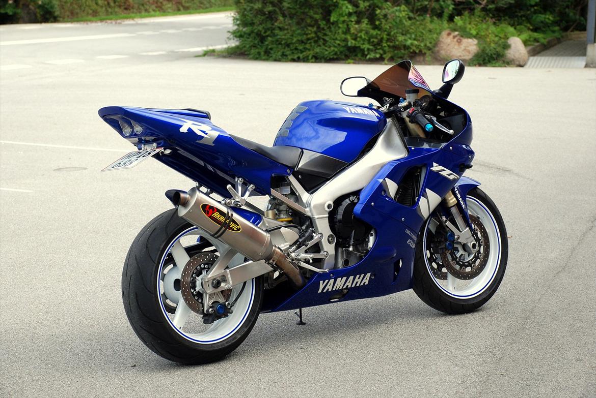 Yamaha YZF R1 - Solgt billede 2