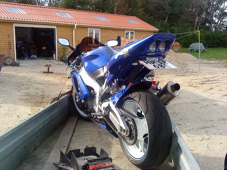 Yamaha YZF R1 - Solgt - Lige ankommet til THY. 
August 2010 billede 9