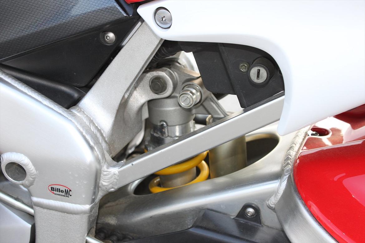 Yamaha R 1 billede 9