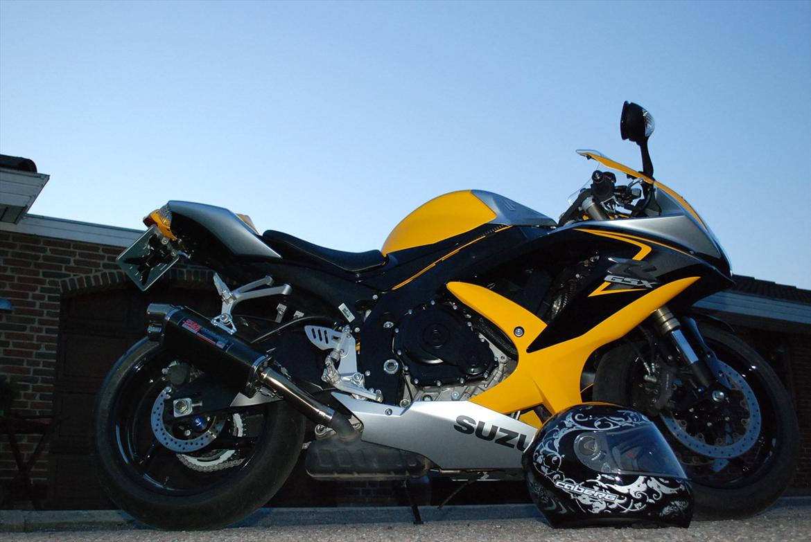 Suzuki gsx r600 k8