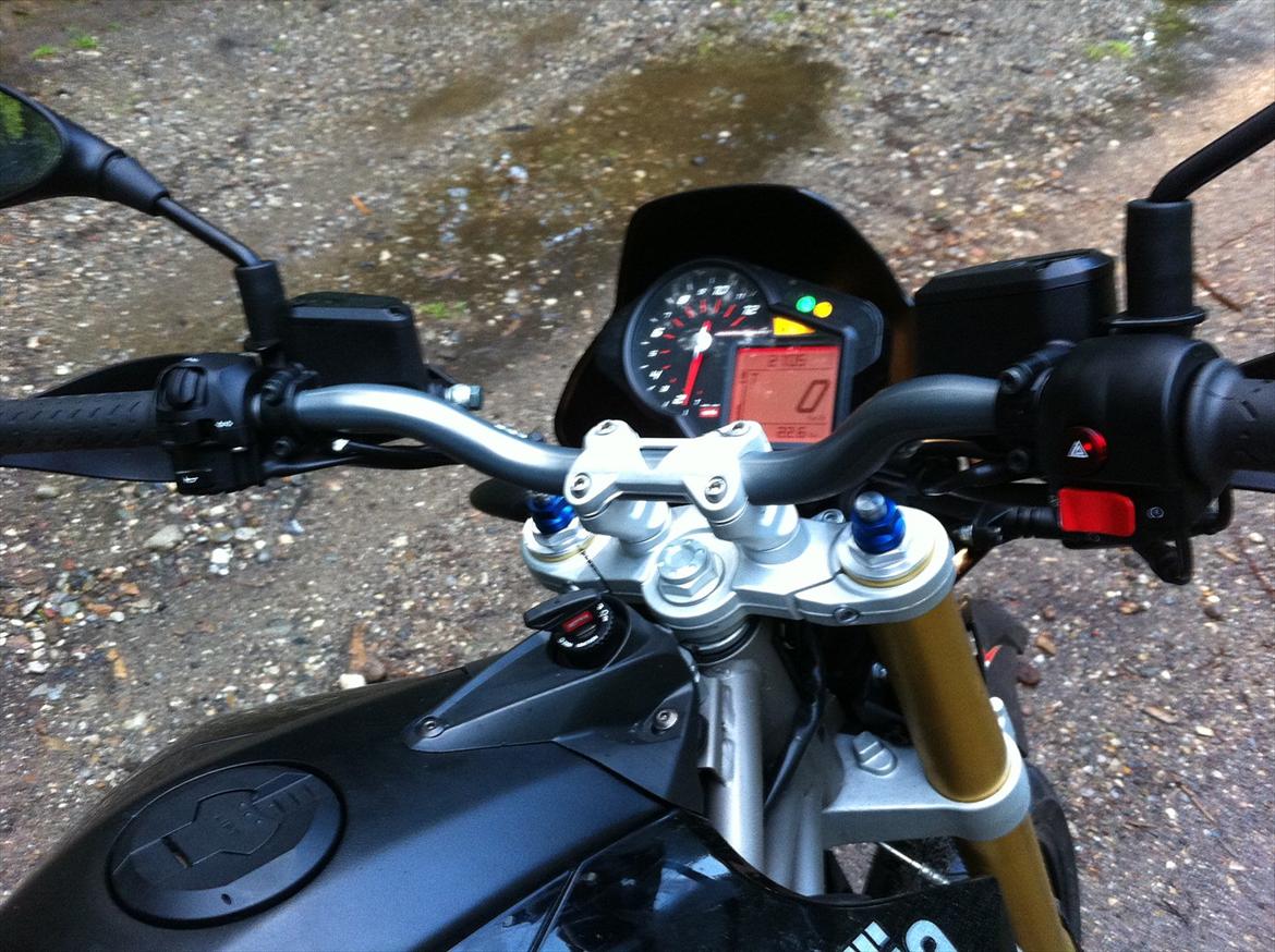 Aprilia Dorsoduro billede 5