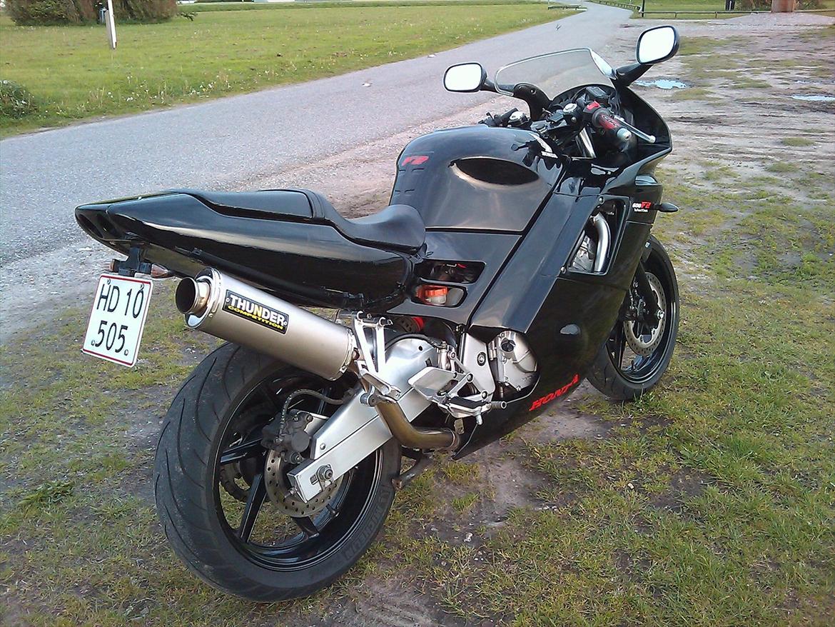 Honda CBR 600 f2 billede 2