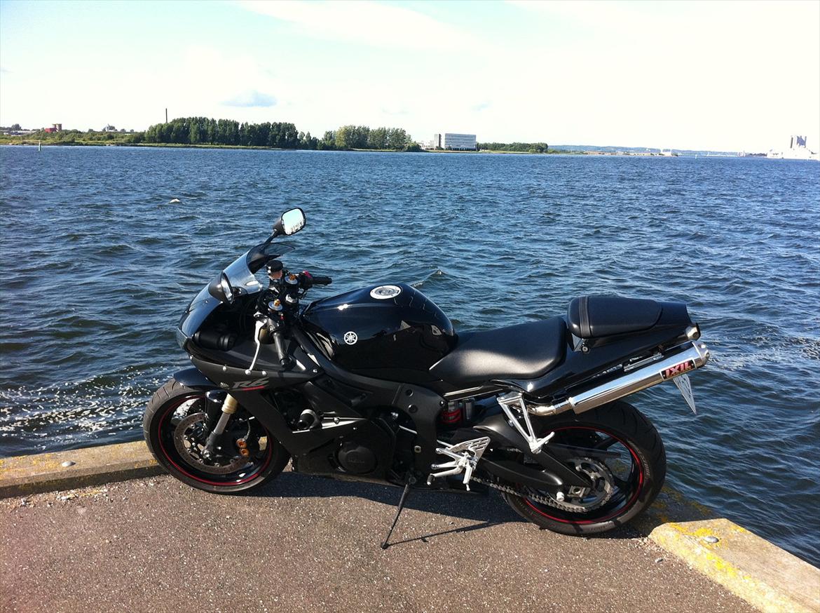 Yamaha yzf r6 billede 15