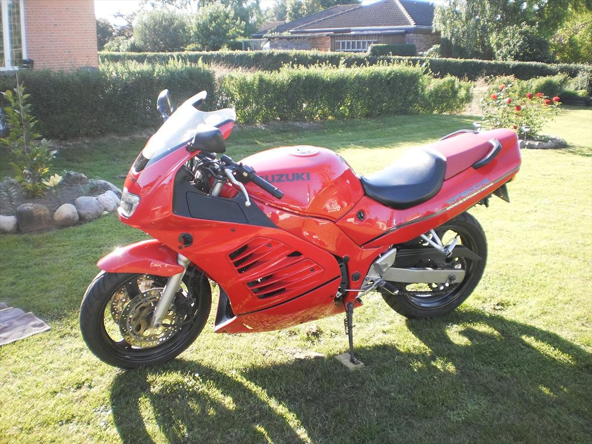 Suzuki RF 600 billede 9