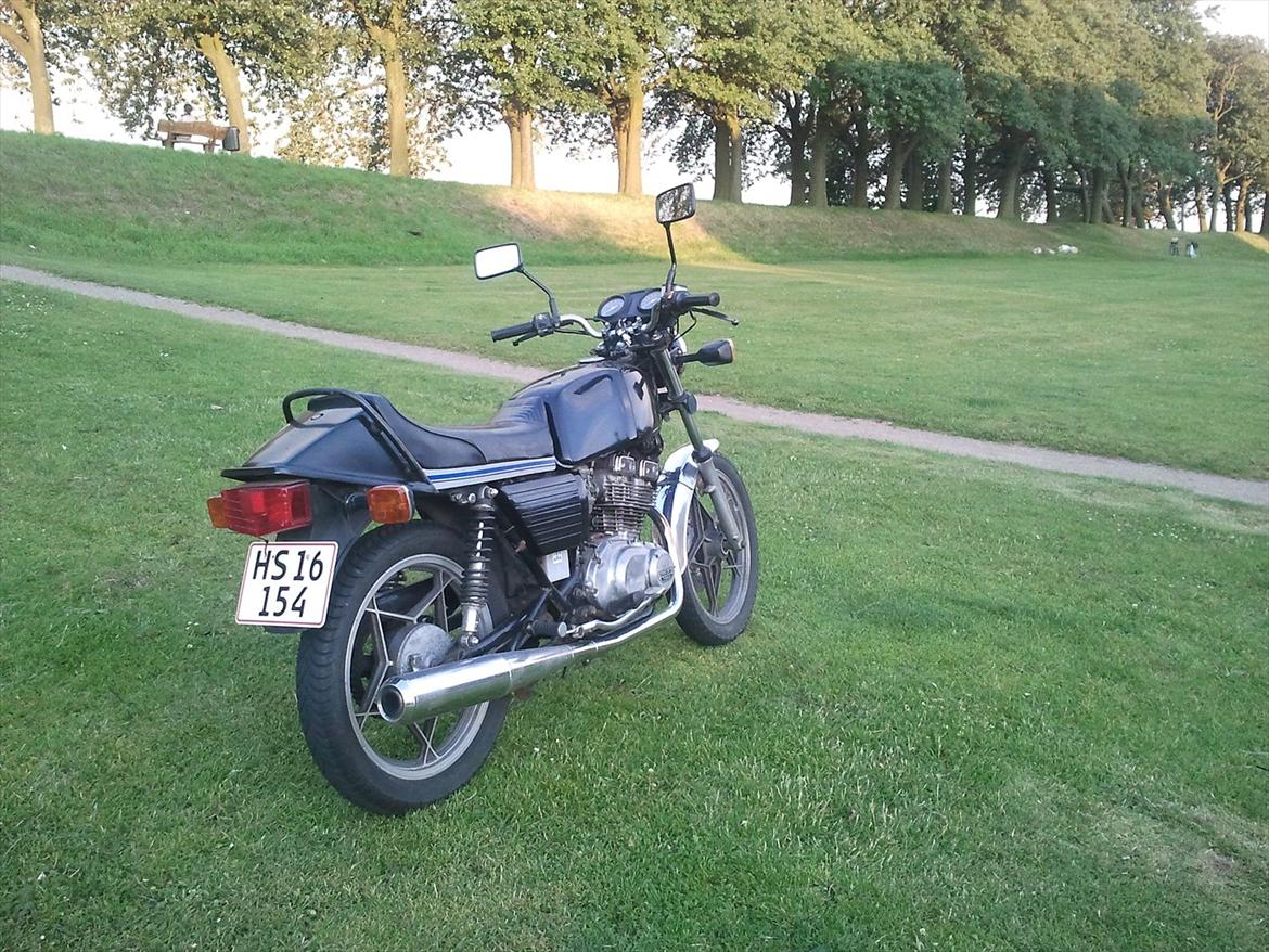 Suzuki GSX 250 billede 7