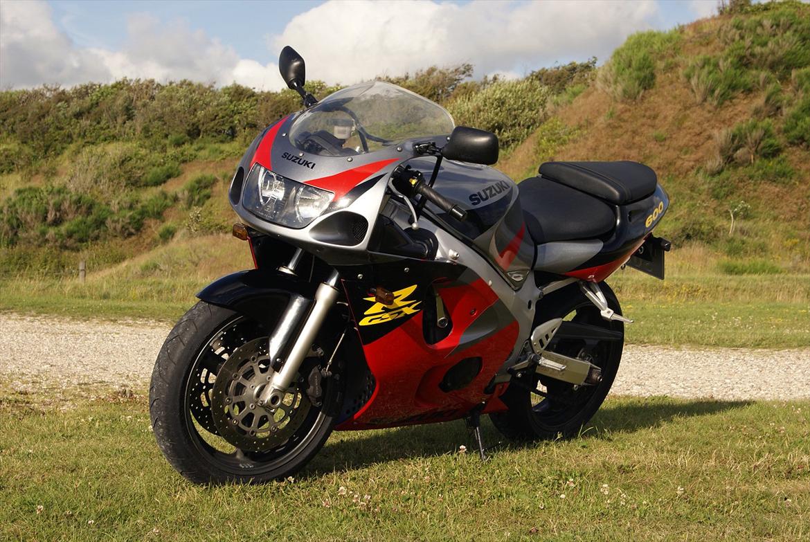 Suzuki GSX-R 600 SRAD billede 2