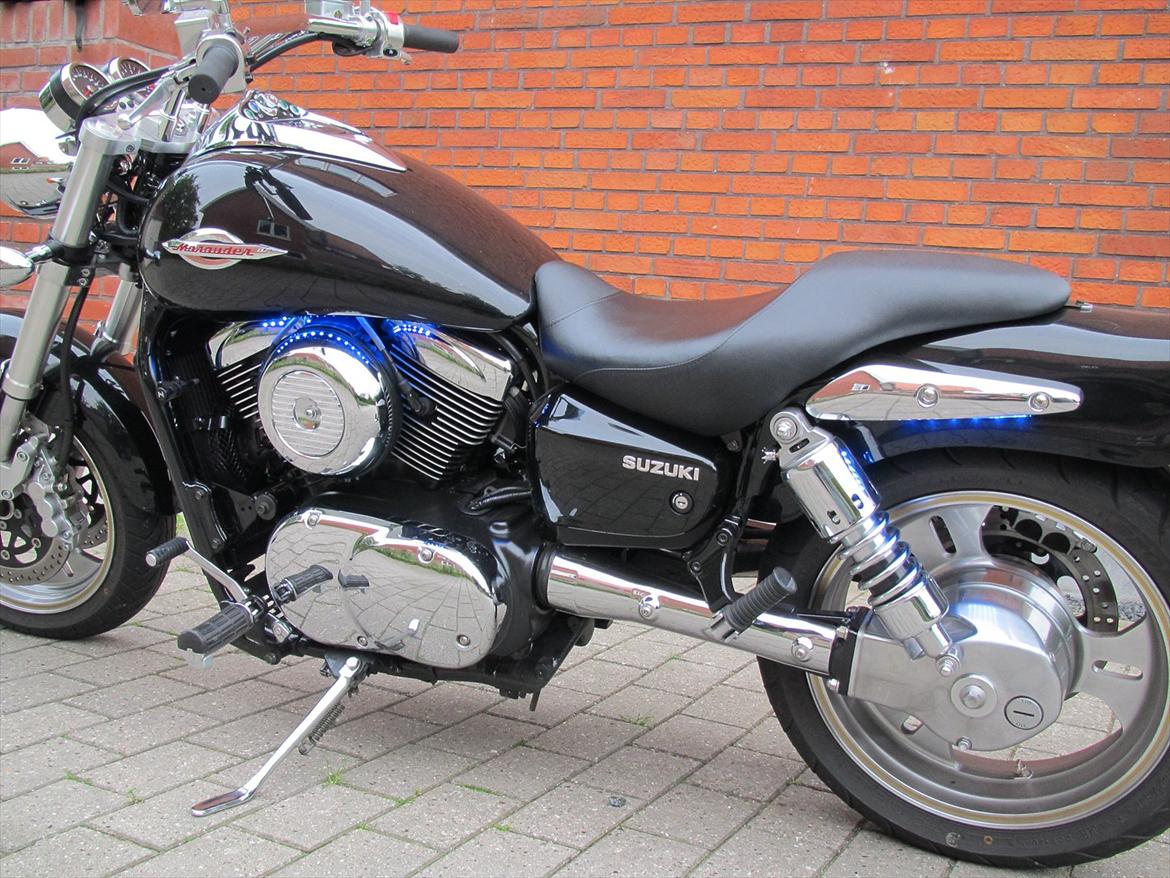 Suzuki vz 1600