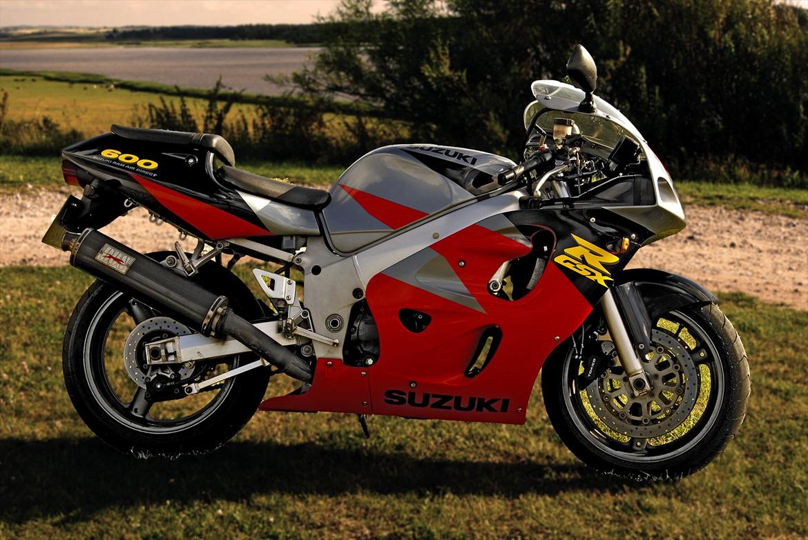 Suzuki GSX-R 600 SRAD billede 9