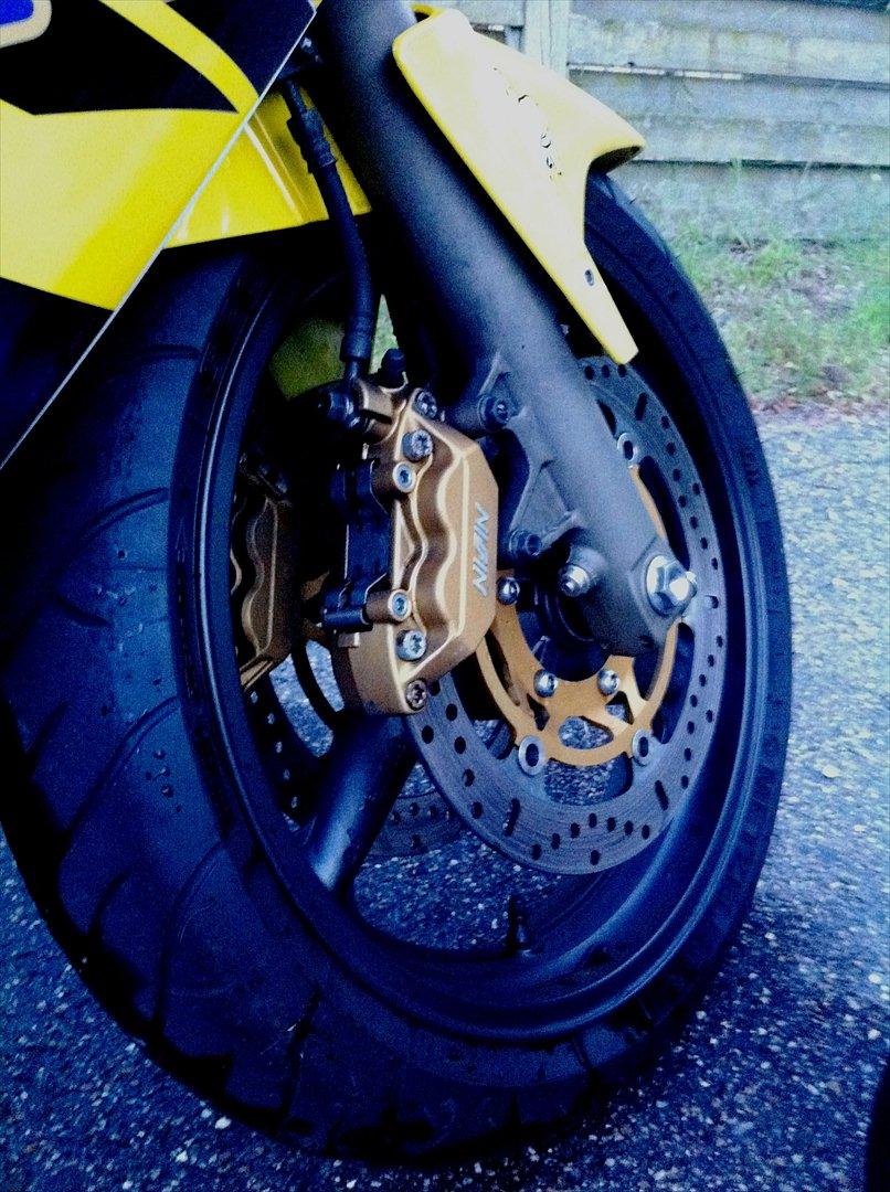 Honda CBR 600 F4i Sport Rossi - 2X4 stempler billede 6