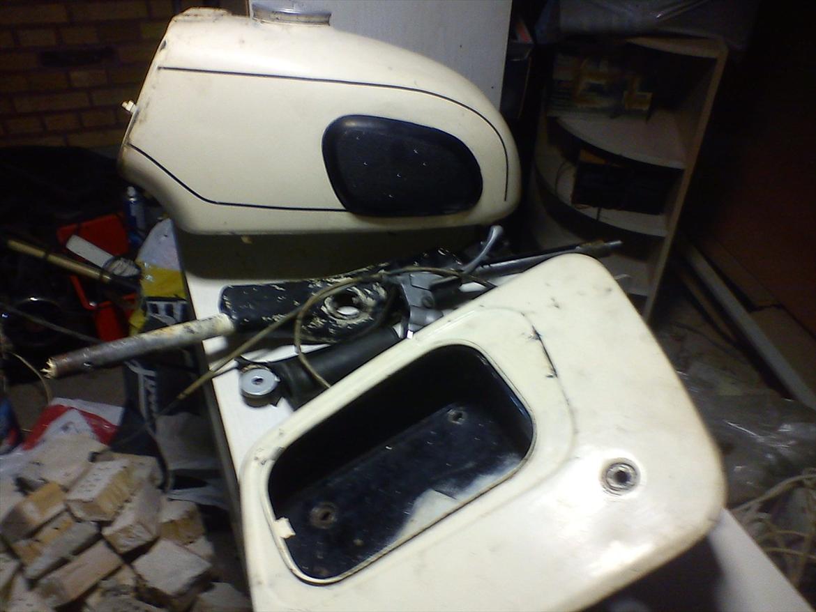 MZ ES 150 - er ved og skille den ad, så den kan bliver malet og gjort fin igen.. billede 7