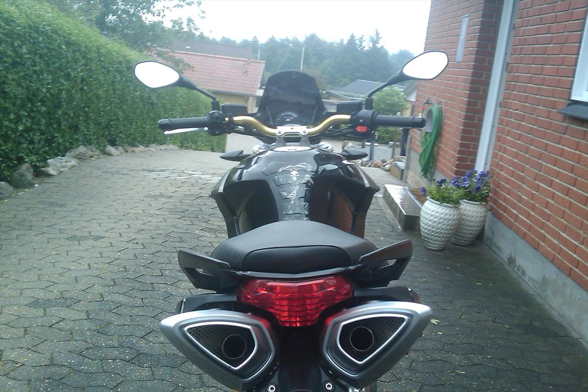 Aprilia SL 750 Shiver billede 8