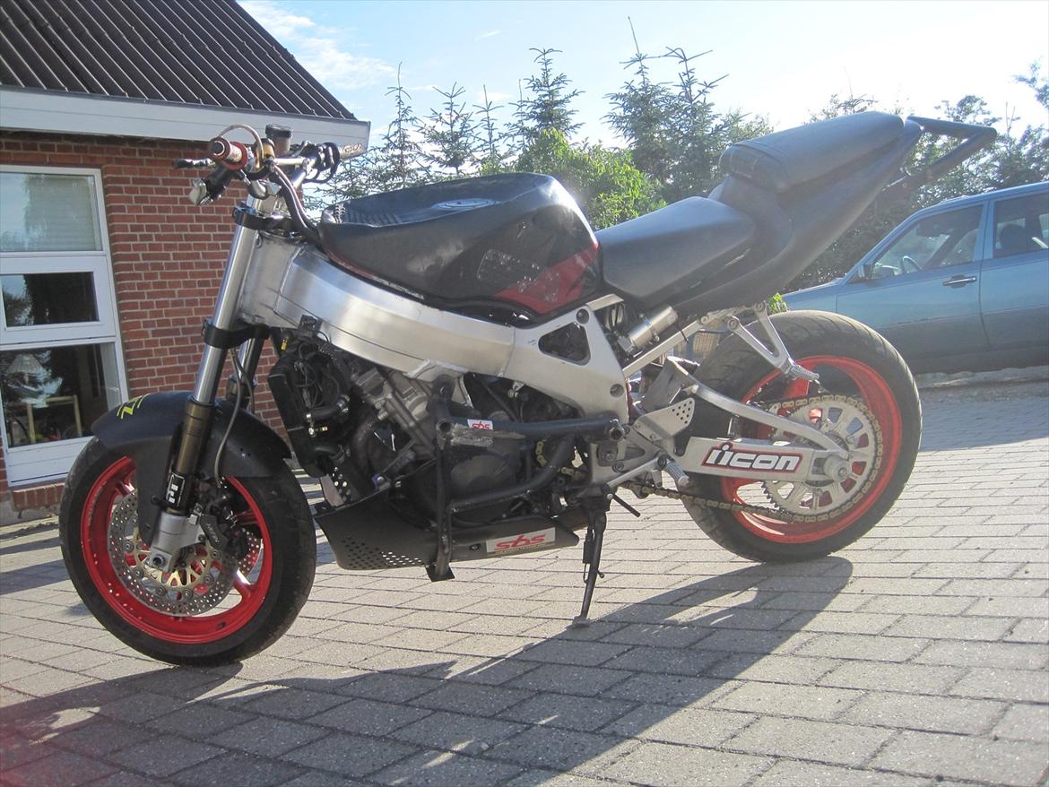 Honda cbr 900 sc33  (SOLGT)  billede 17