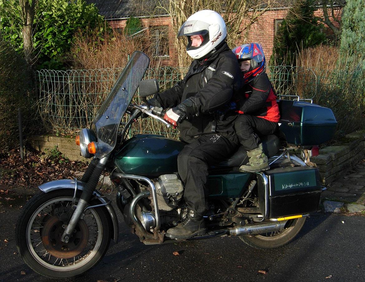 BMW k100 - Her min solo.
Guzzi T3 ´80 billede 2