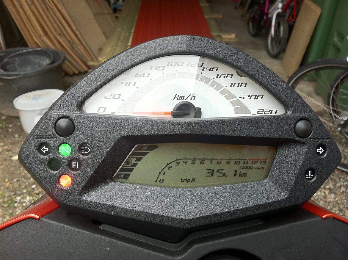 Kawasaki ER-6n billede 5