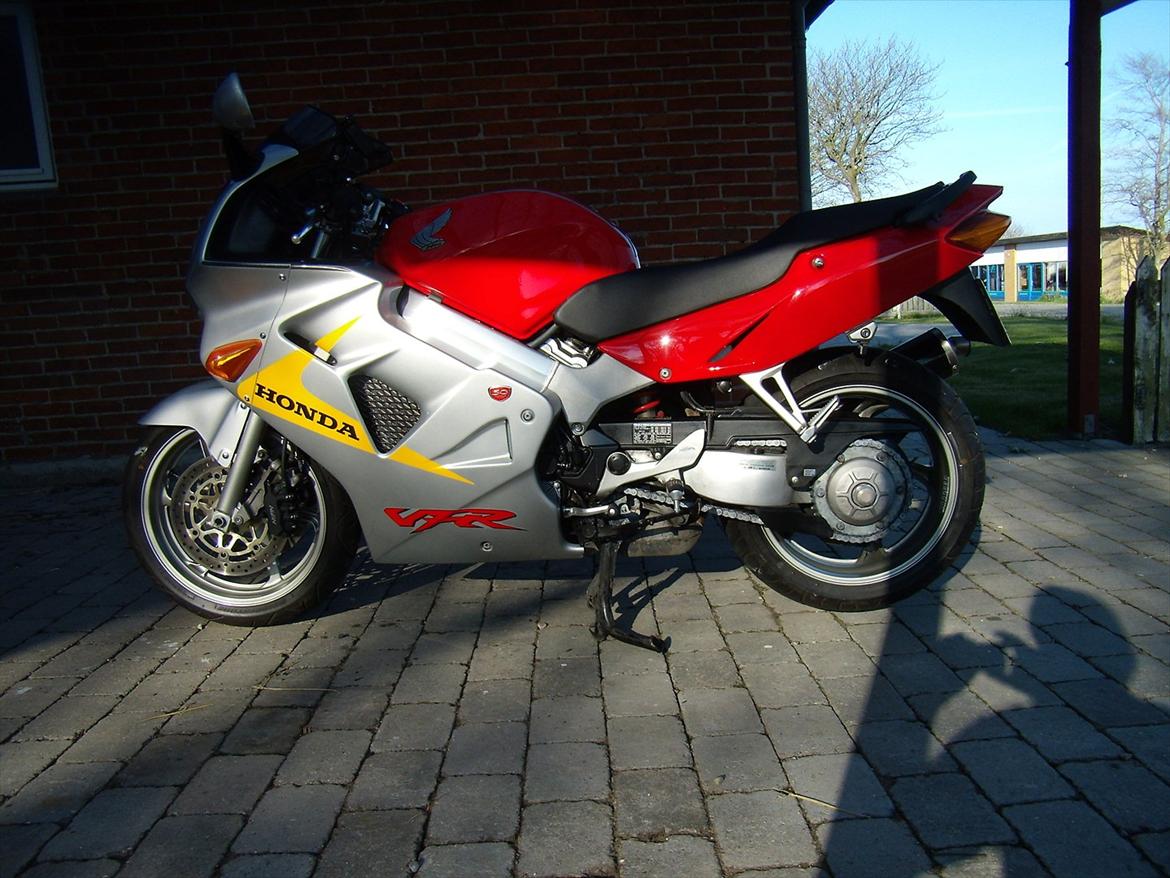 Honda VFR 800  billede 1