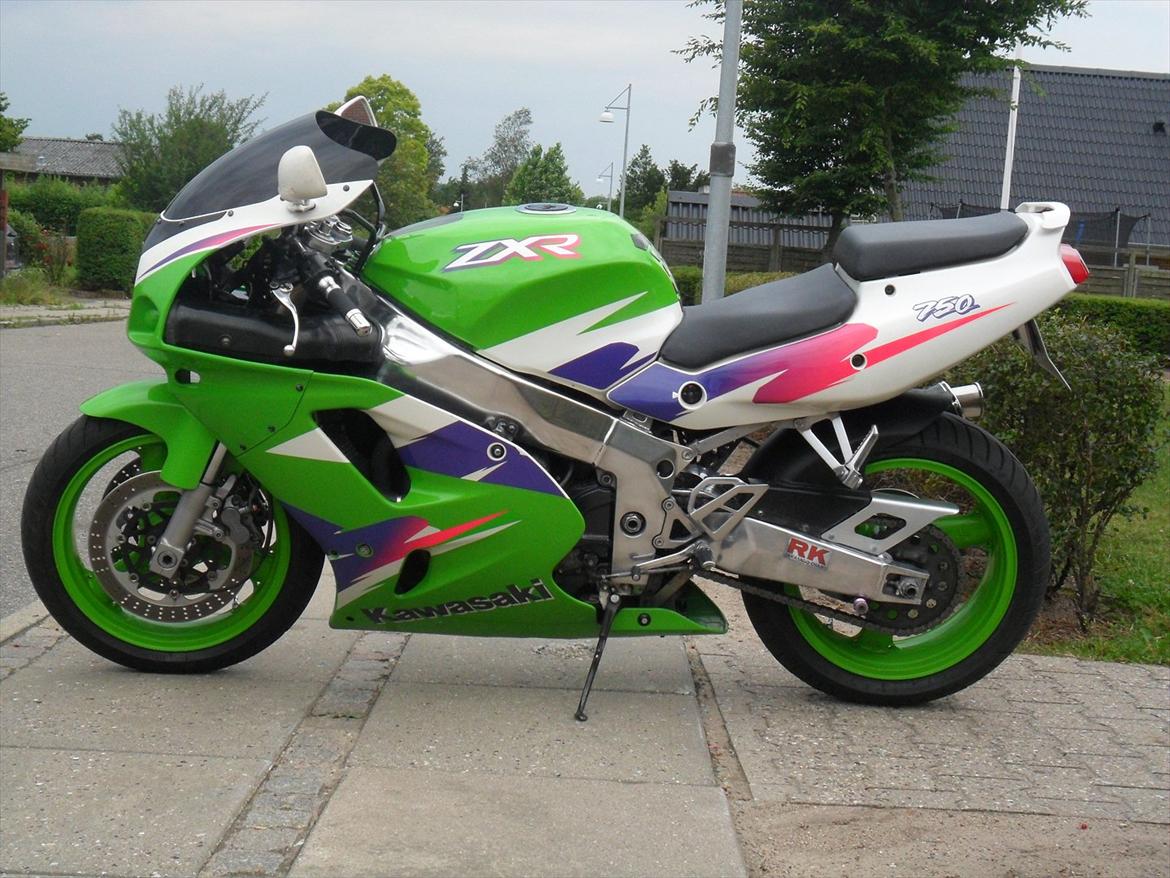 Kawasaki Zxr 750/900 solgt. - Taget i juli månede 2011. billede 9