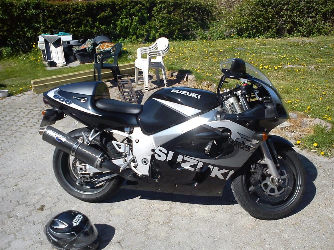 Suzuki Gsxr 600 Srad - Inden ny undertray og blink. billede 16