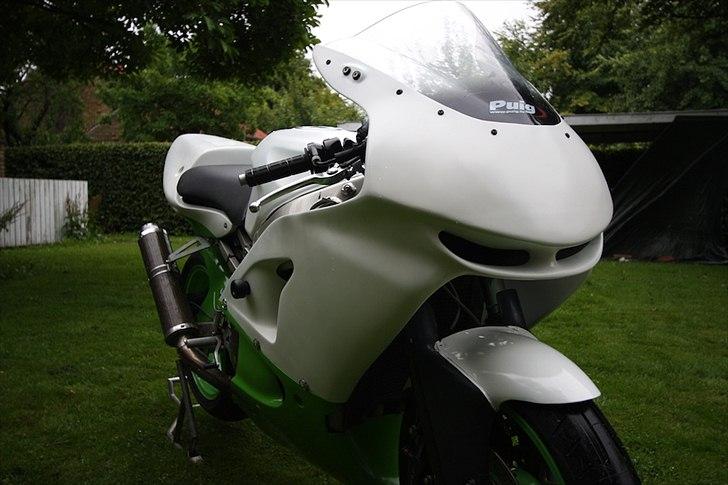 Kawasaki ZX6R Baneracer billede 6