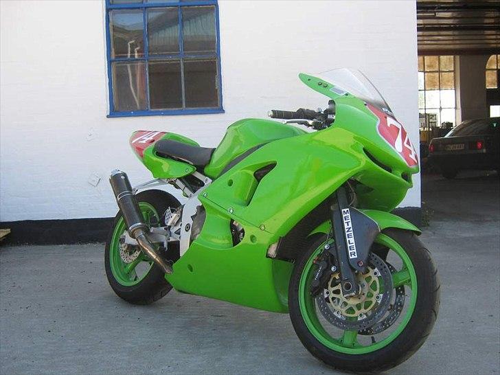 Kawasaki ZX6R Baneracer - Som den så ud, da vi købte den. billede 16