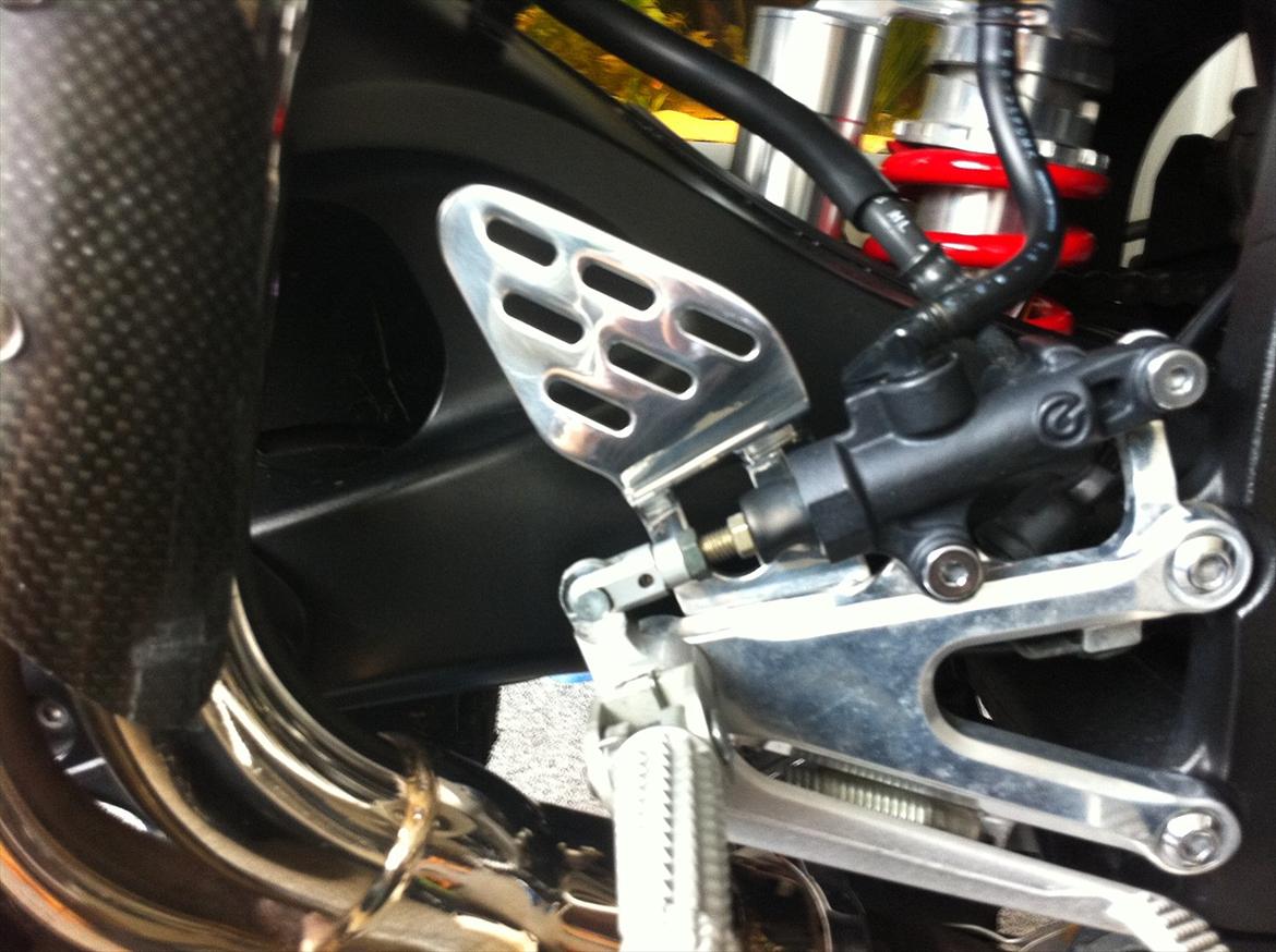 Yamaha yzf r6 billede 17