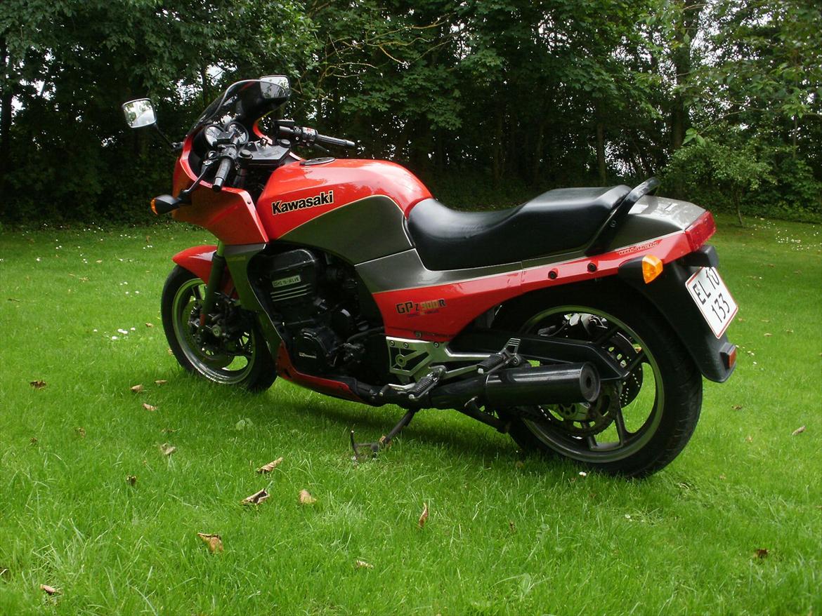 Kawasaki gpz 900 r billede 4