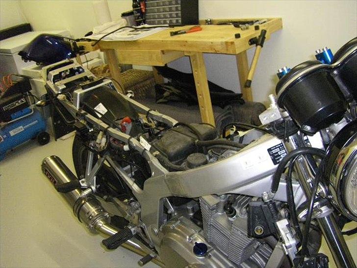 Suzuki GS 500 E (SOLGT) - Under ombygningen + stort service. billede 11