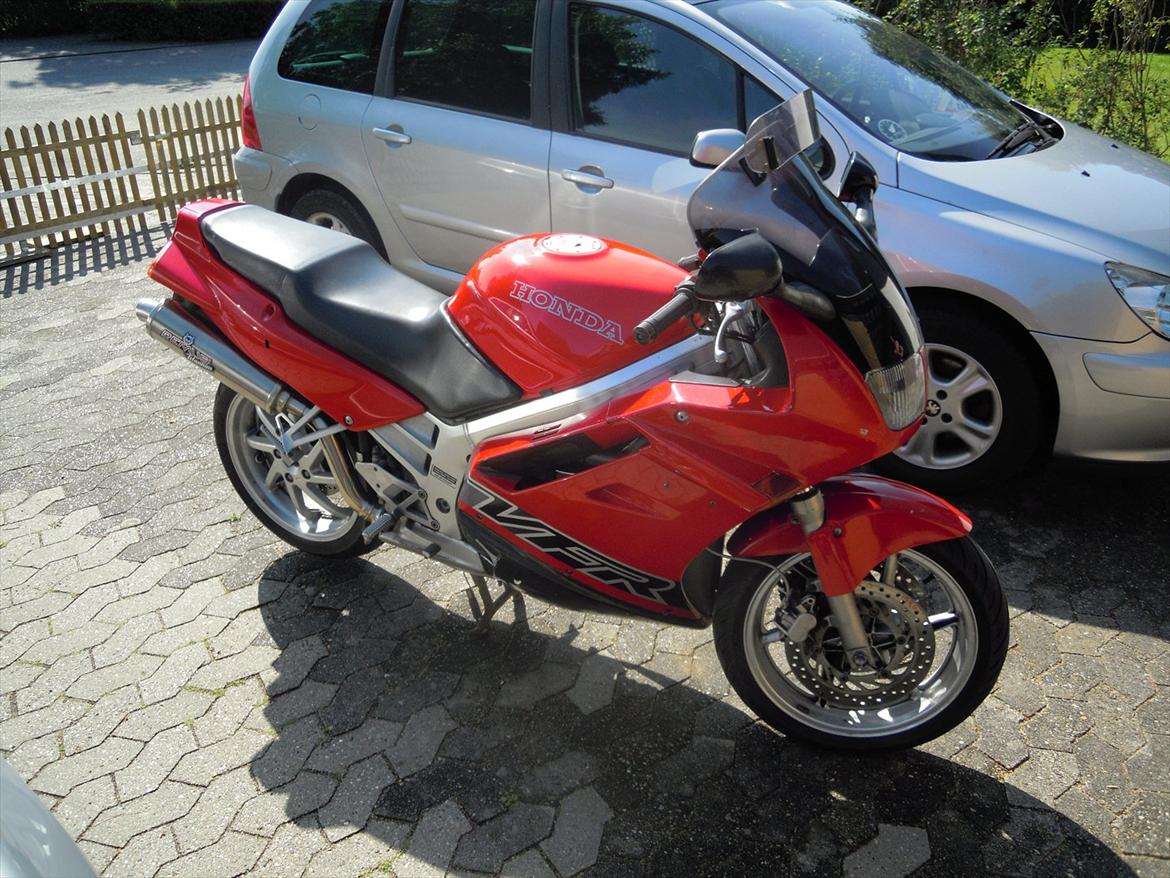 Honda VFR 750F  billede 1