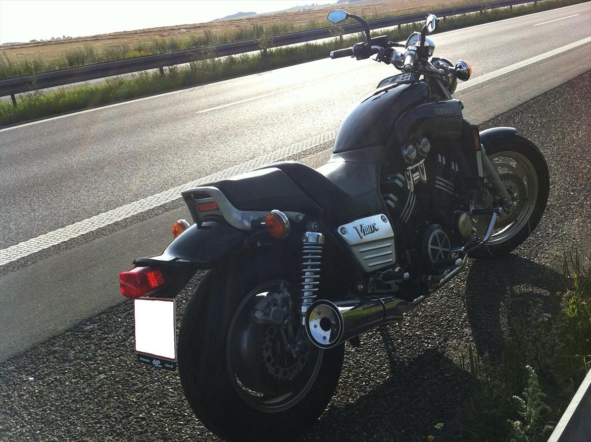 Yamaha VMax 1200 billede 1