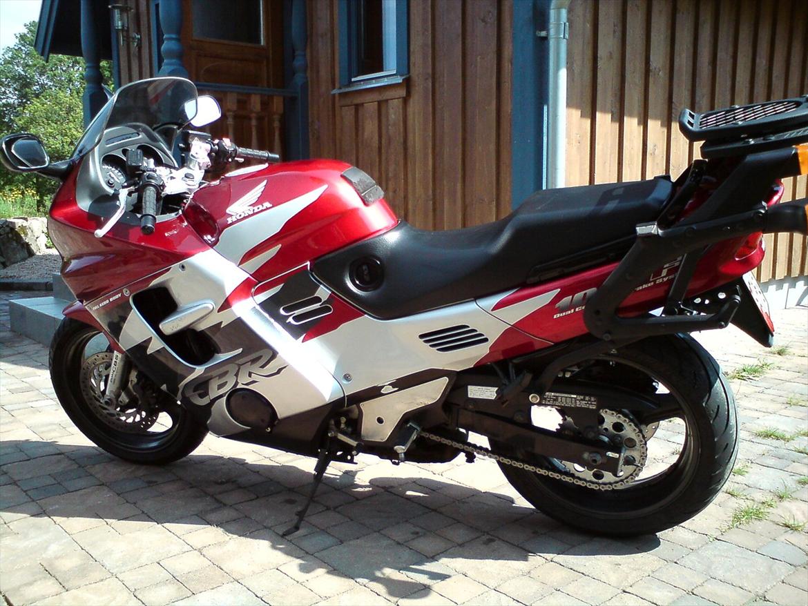 Honda CBR 1000 F - SOLGT - billede 4