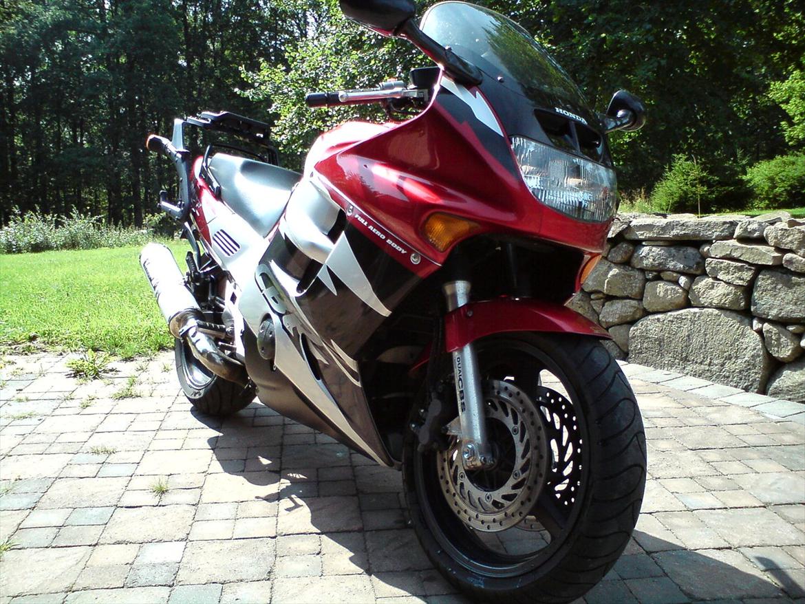 Honda CBR 1000 F - SOLGT - billede 7