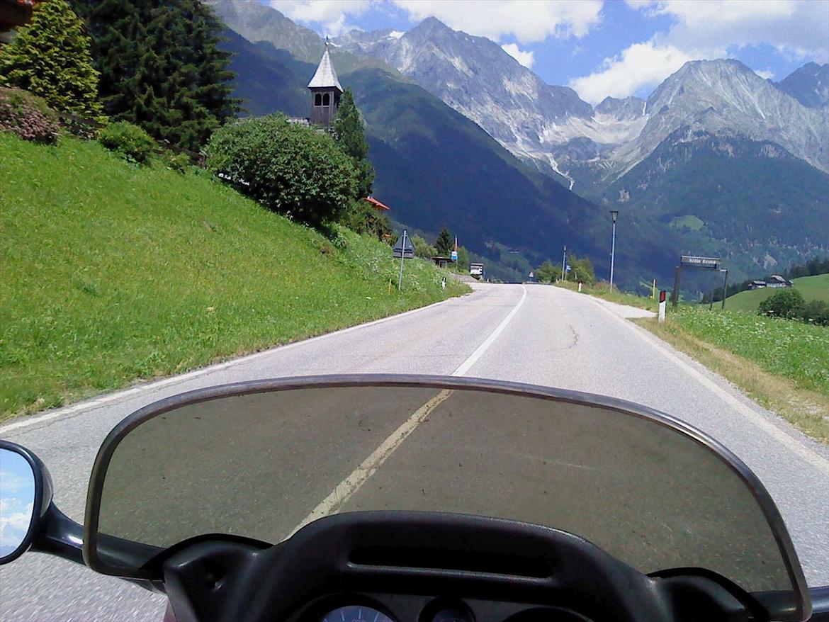 Honda CBR 1000 F - SOLGT - - Italien. Syd tyrol.. billede 13