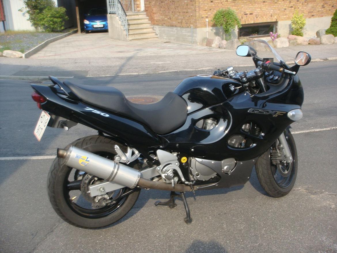 Suzuki GSX-F 750 billede 1