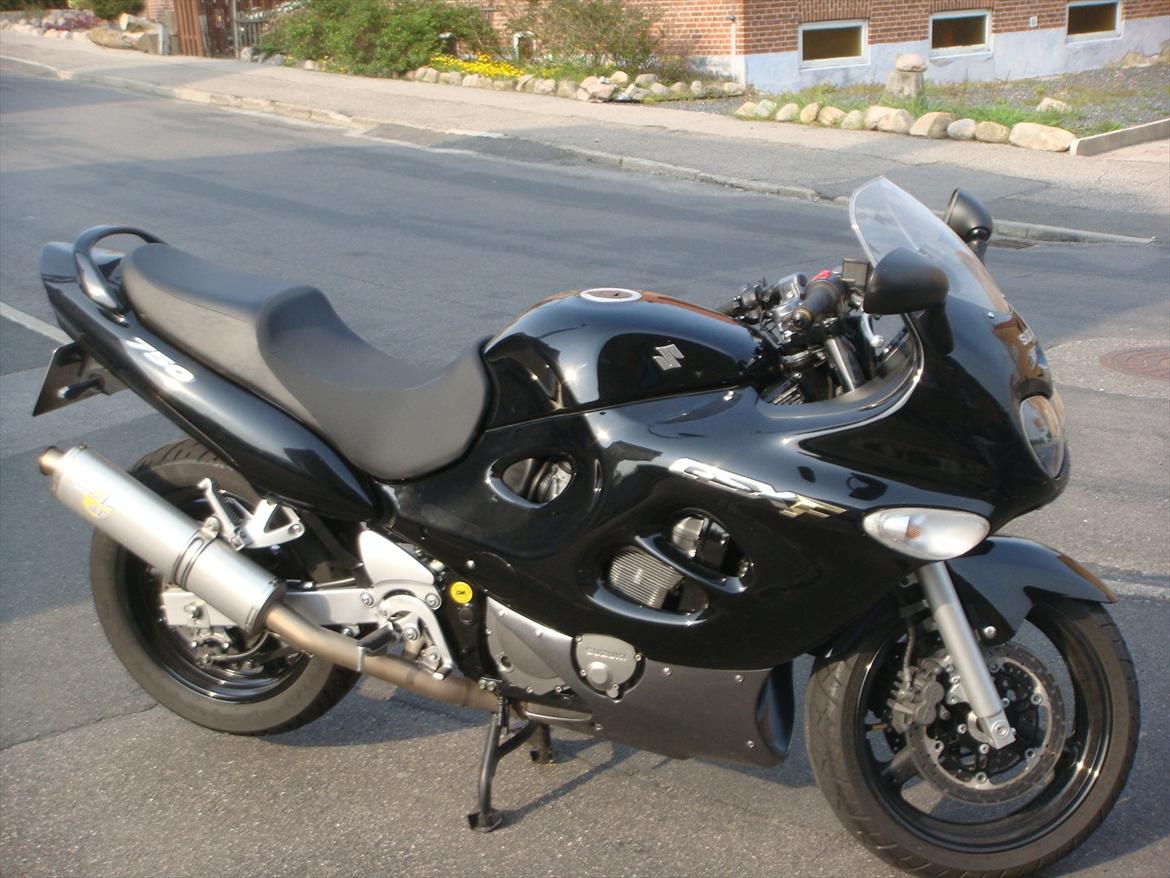 Suzuki GSX-F 750 billede 2