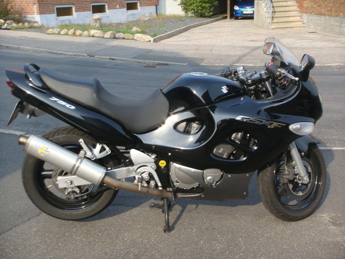 Suzuki GSX-F 750 billede 4