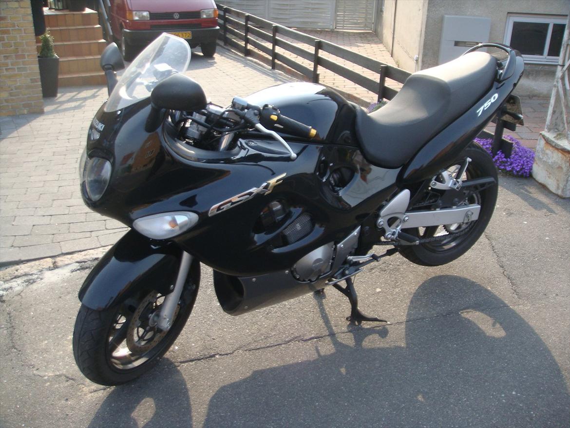 Suzuki GSX-F 750 billede 8