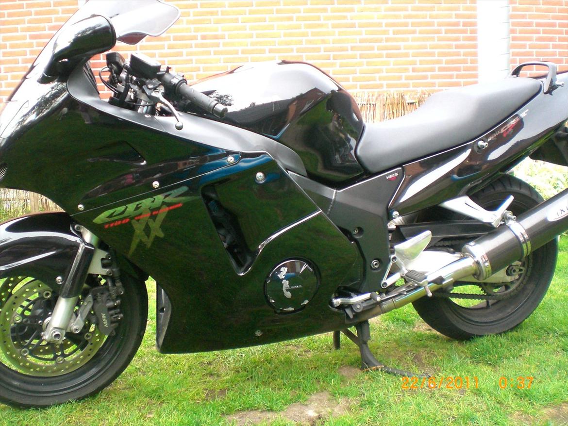 Honda XX super blackbird SOLGT billede 2