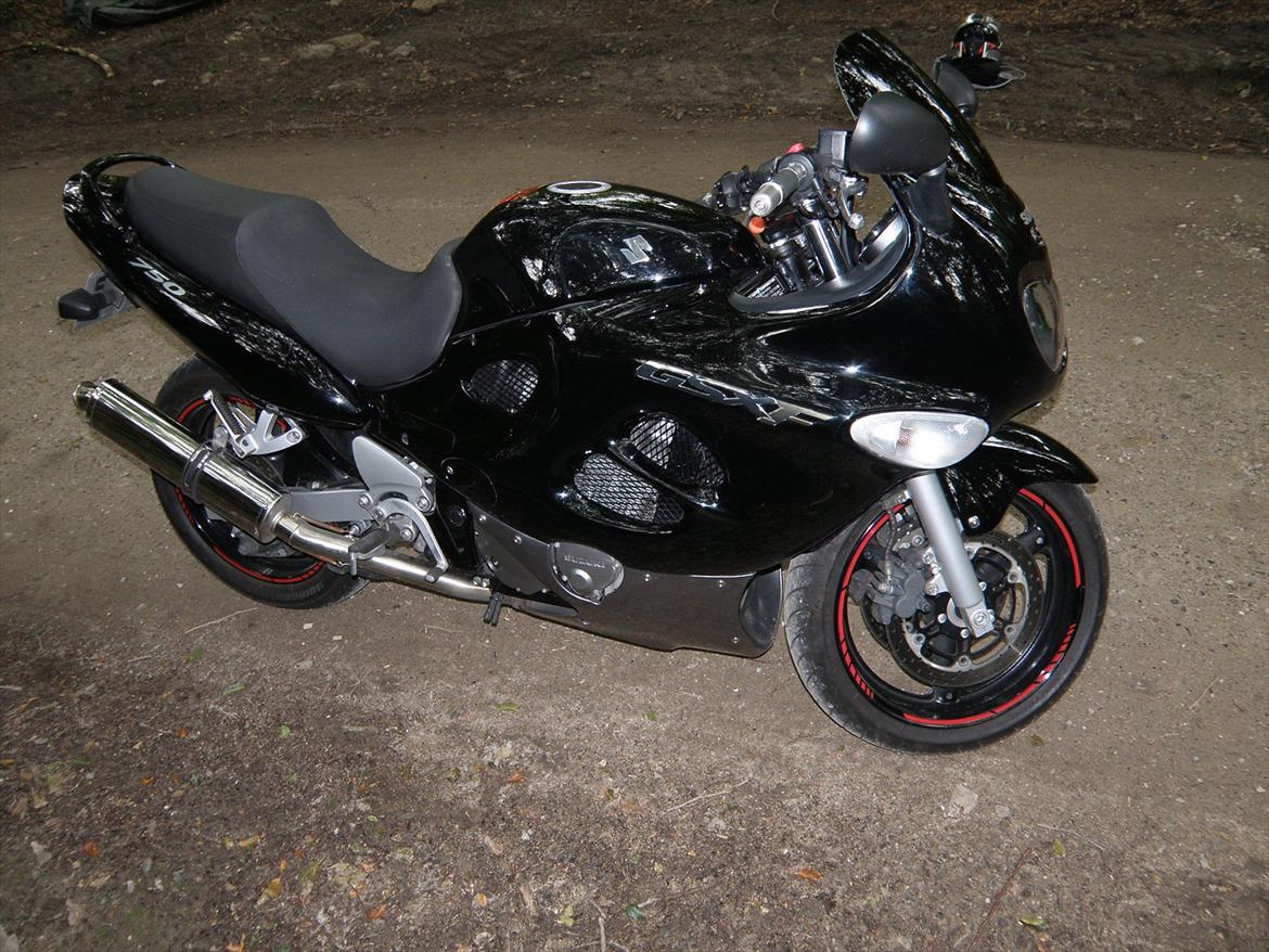 Suzuki Gsx 750F(Fluen) billede 11