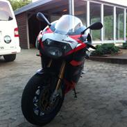 Aprilia RSV Mille Factory  R Troy Corser