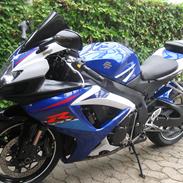 Suzuki gsxr 750