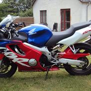 Honda CBR 600 f