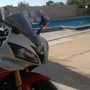Yamaha R6