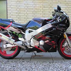 Yamaha FZR 600 US - SOLGT