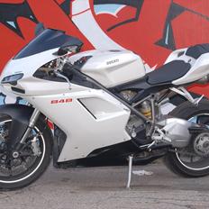 Ducati 848